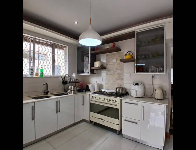 3 BEDROOM HOUSE FOR SALE IN WOODLANDS